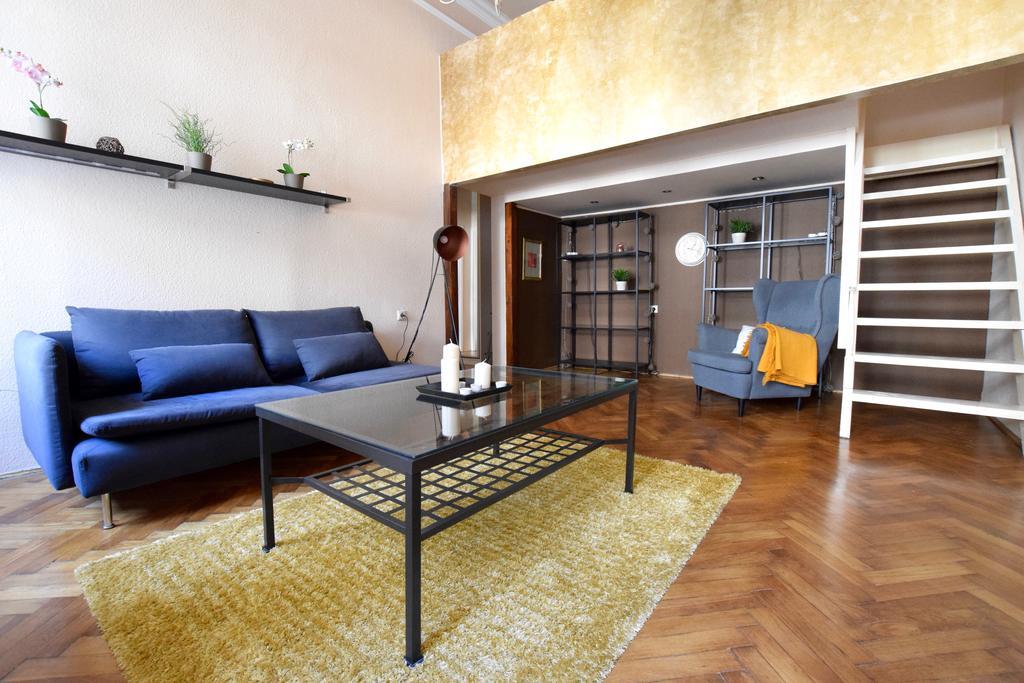 Budget Apartment By Hi5 - Oktober 6 Str 4 Budapest Exterior photo